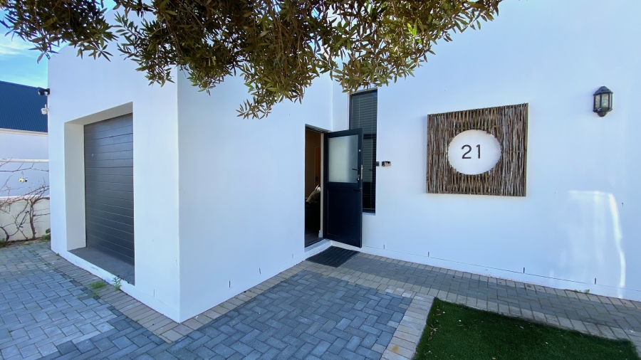 3 Bedroom Property for Sale in Britannia Bay Western Cape